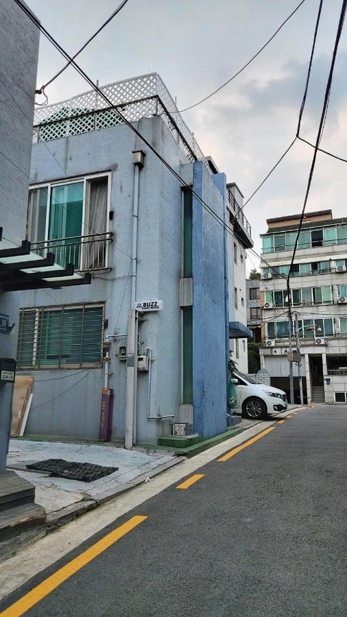 Buzz Guesthouse Hostel Seoul Bagian luar foto