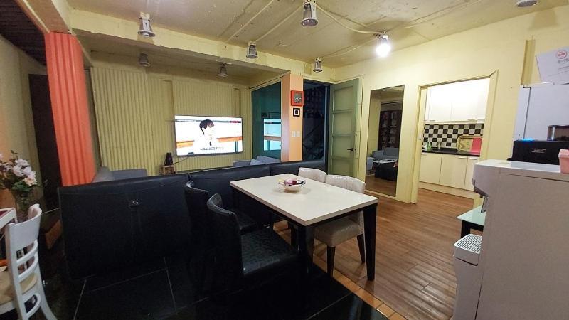 Buzz Guesthouse Hostel Seoul Bagian luar foto