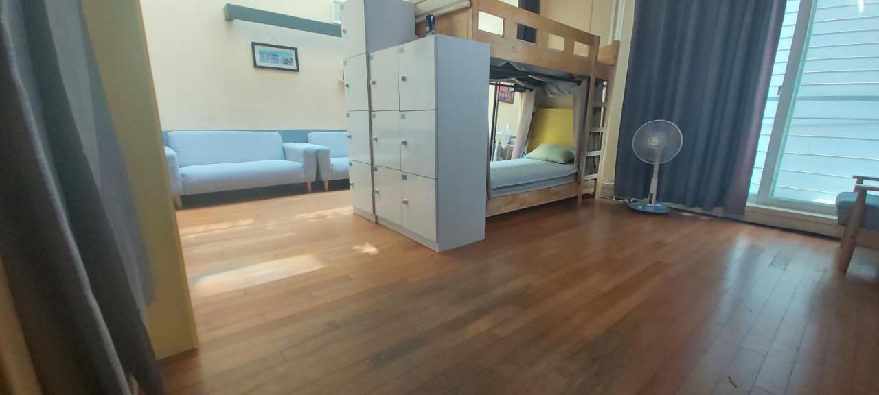 Buzz Guesthouse Hostel Seoul Bagian luar foto